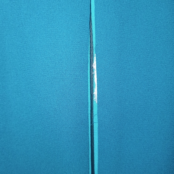 Express Reversible Barcelona Keyhole Tank - Picture 3 of 9